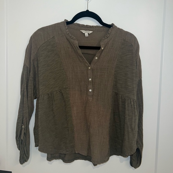 Long Sleeve Lucky Brand Top - Picture 1 of 2